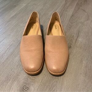 Women’s Clarks Beige Brazilian Leather Slip-On Loafers